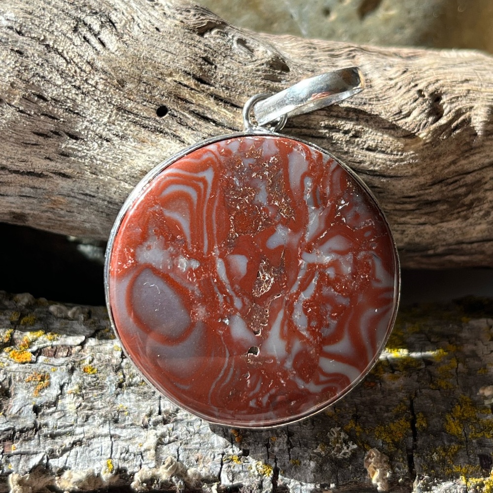 Wave Dolomite 925 Silver Overlay Gemstone Round Pendant